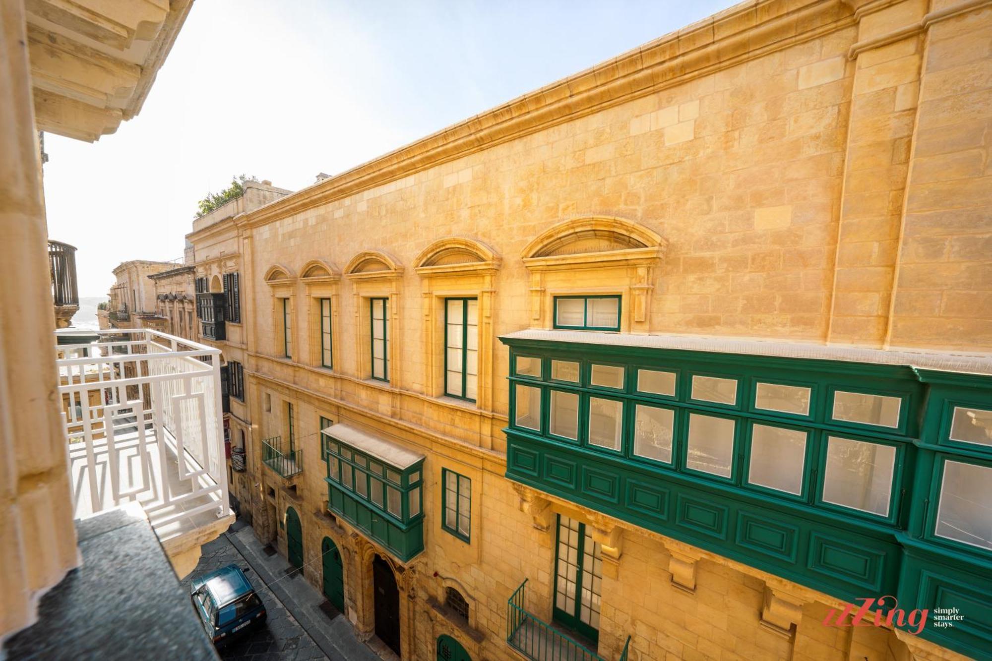 Avalon Boutique Hotel Valletta Exterior photo